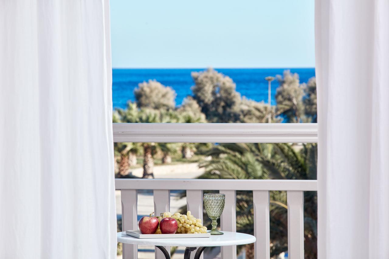 Santo Miramare Beach Resort Περίσσα Εξωτερικό φωτογραφία
